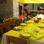 Barba Gust Farm stay *